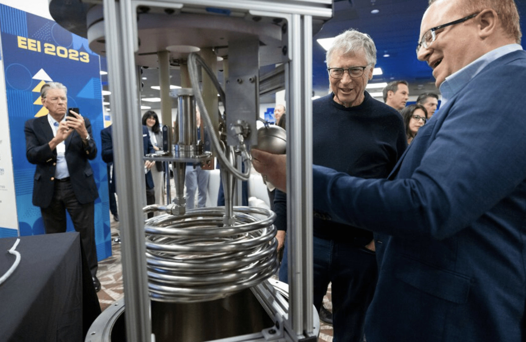 BE Founder Bill Gates visits with the technology companies featured at EEI 2023